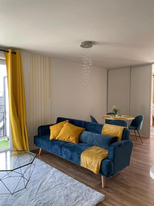 Appartement 3P Gare Terrasse Et Parking Prive Franconville  Exterior photo